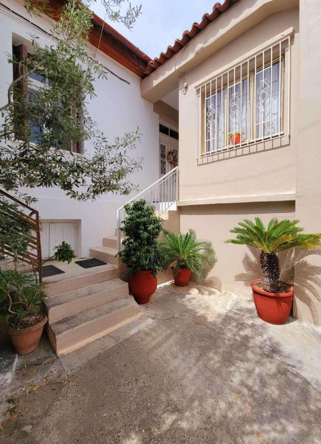 Mansion With Garden Villa Kiaton Bagian luar foto